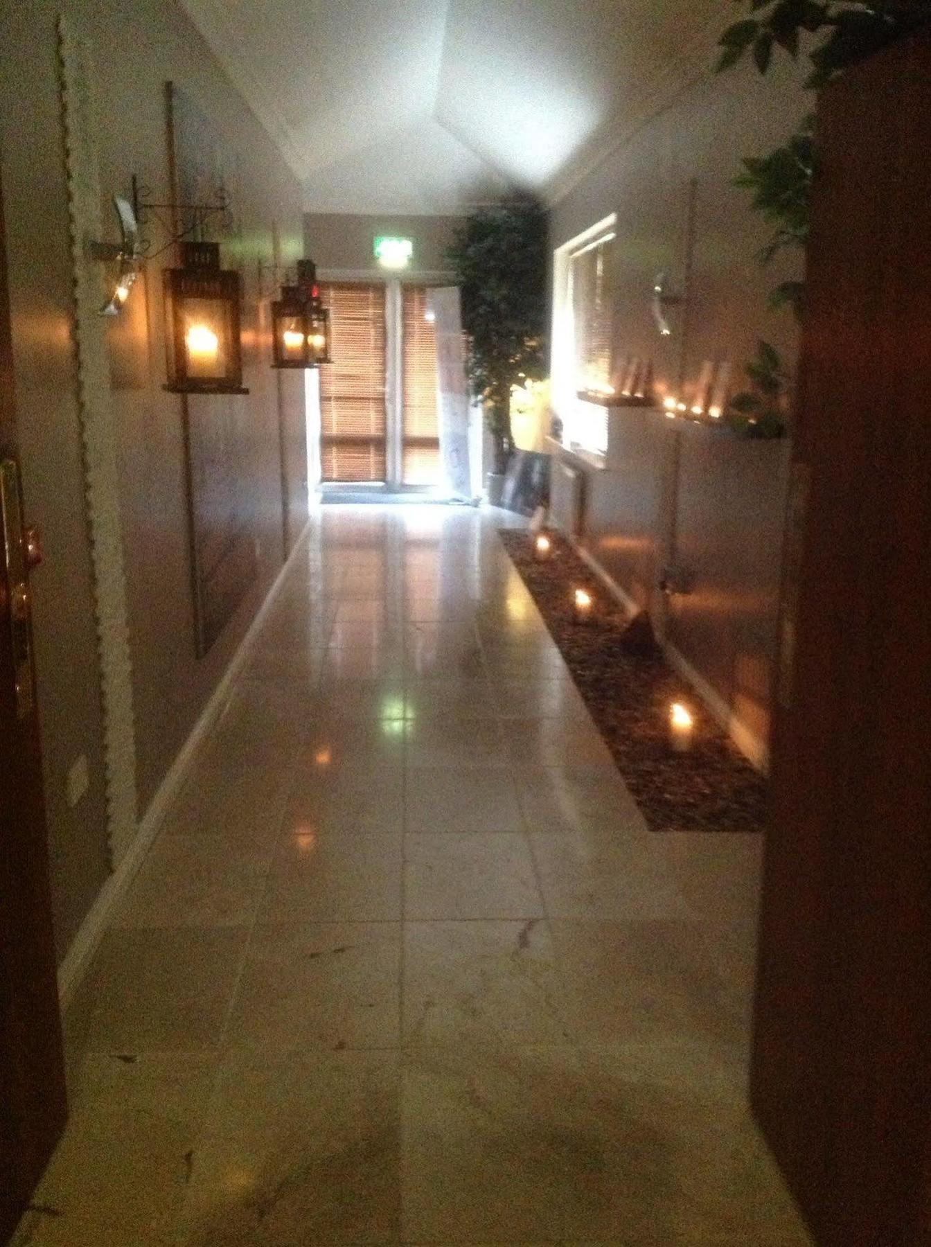 Airport View Hotel And Secret Spa Lusk Exterior foto